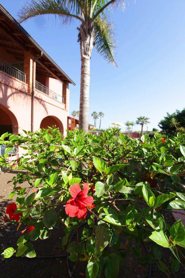 Residence Del Mare Casesicule Santa Maria del Focallo Exterior foto